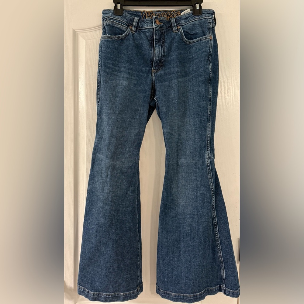 WOMEN'S WRANGLER RETRO® BAILEY HIGH RISE TRUMPET FLARE JEAN 30x30